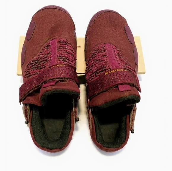 Jordan Athletic Shoes in Burgundy and Purple - Picture 1 of 2